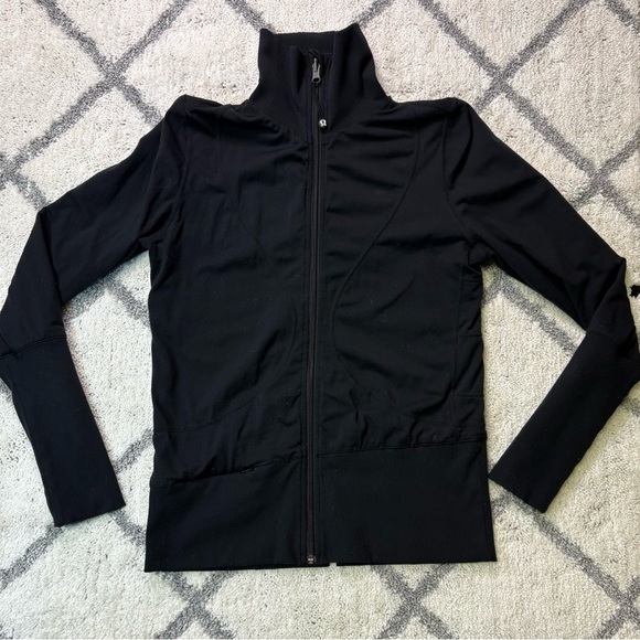 Lululemon Women’s 8 Raja Black Reversible Full Zip Jacket All Season Yoga Layer - Picture 1 of 11